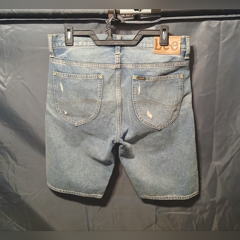 Lee Women's Blue Distressed Denim Shorts - Picture 2 of 2